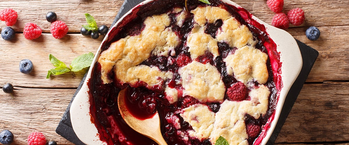 mixed berry cobbler