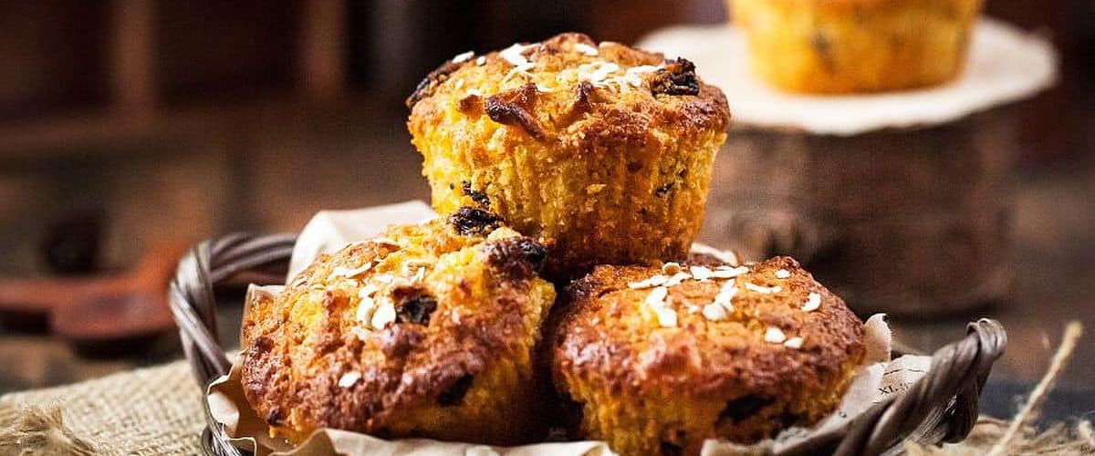 pineapple carrot cake muffins